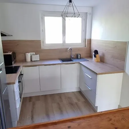 T3 Proche Centre - Climatisation & Parking Prive Apartament